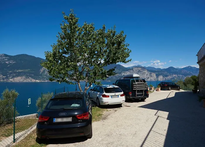 Agricampeggio Relax * Brenzone sul Garda